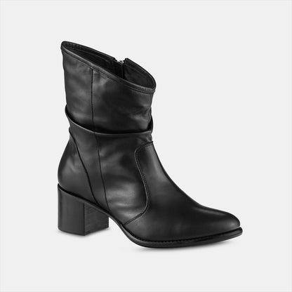 Bota Feminina cano médio em couro Preto com salto bloco moderno.
